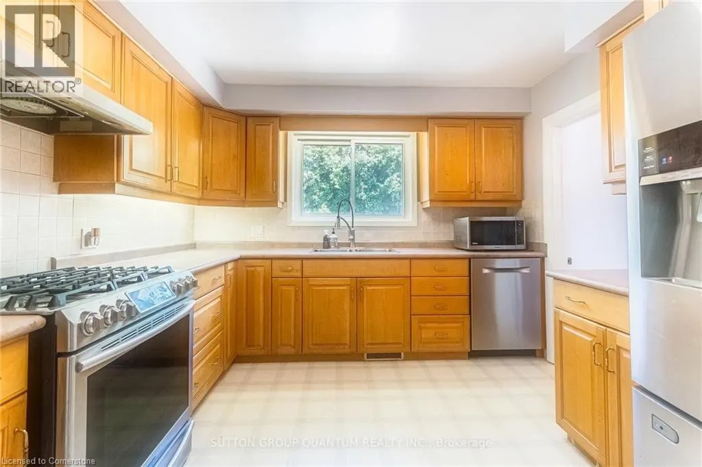 3 COLONIAL Court