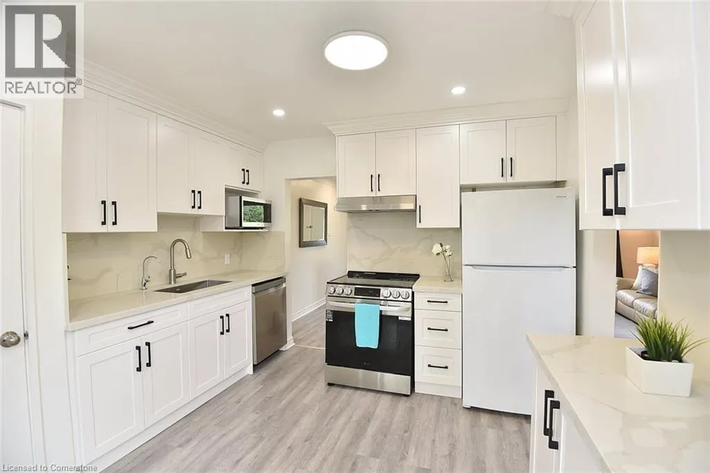 238 KENT Crescent