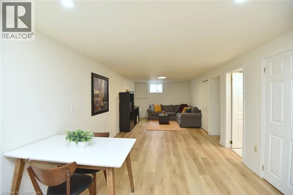 238 KENT Crescent