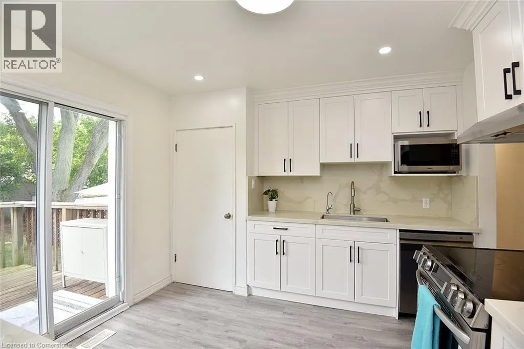 238 KENT Crescent