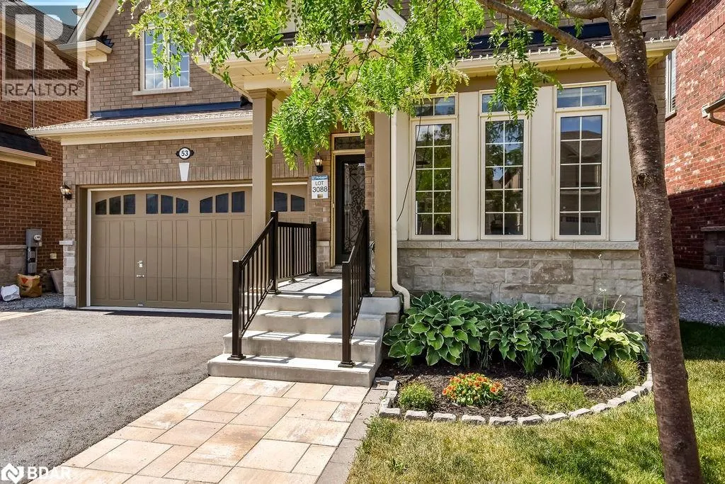 53 RUGMAN Crescent