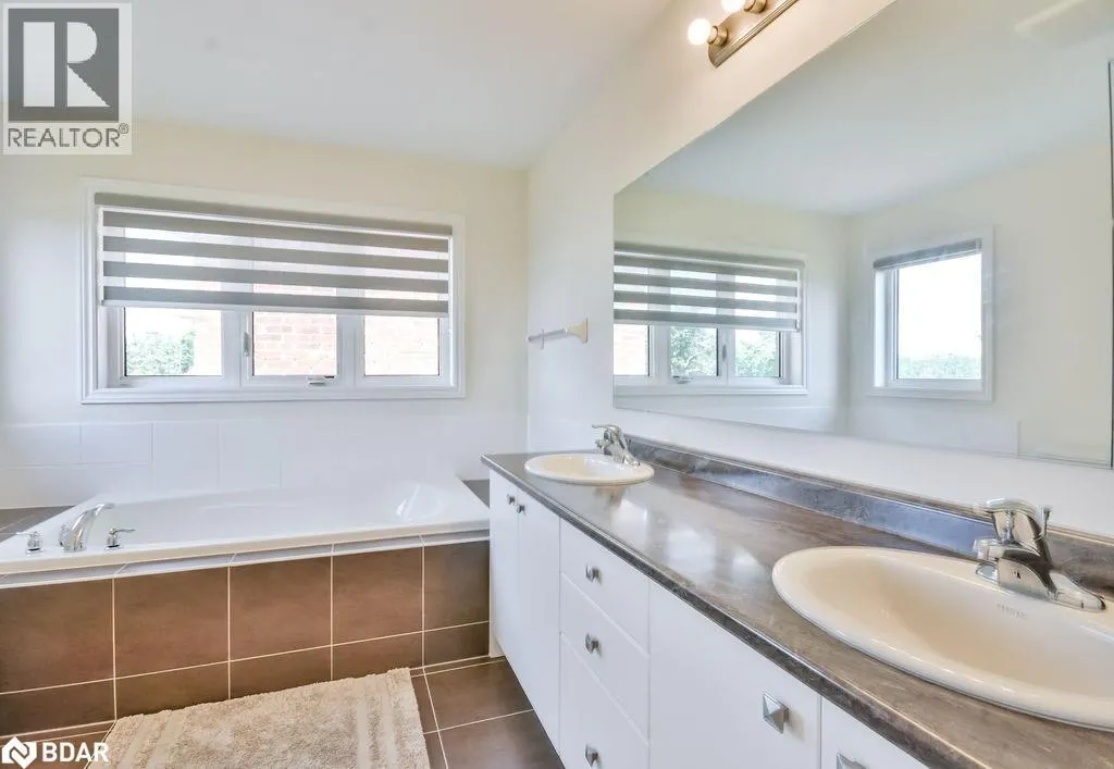 53 RUGMAN Crescent