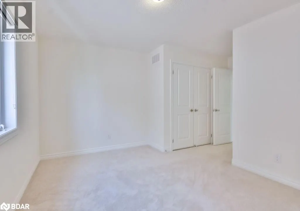 53 RUGMAN Crescent