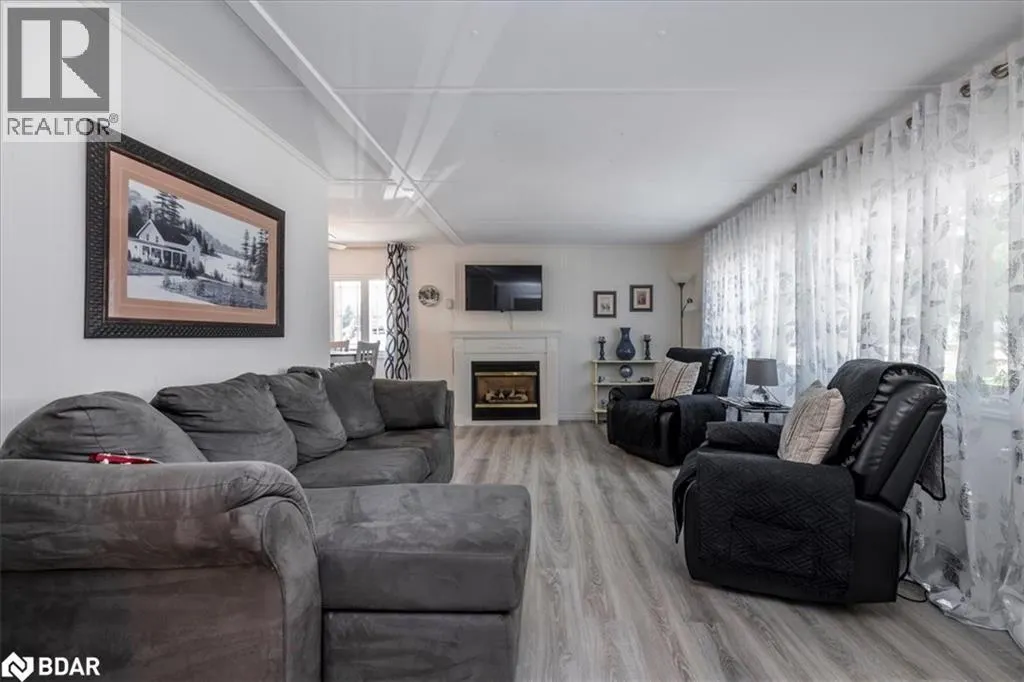 3 WEEPING WILLOW Drive