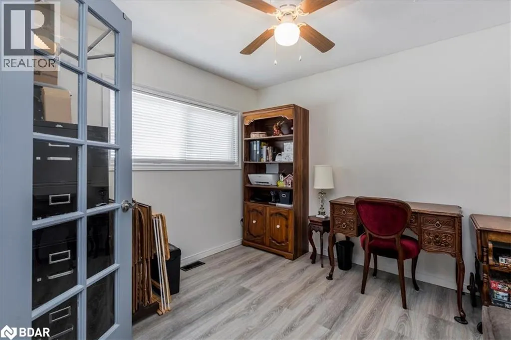 3 WEEPING WILLOW Drive