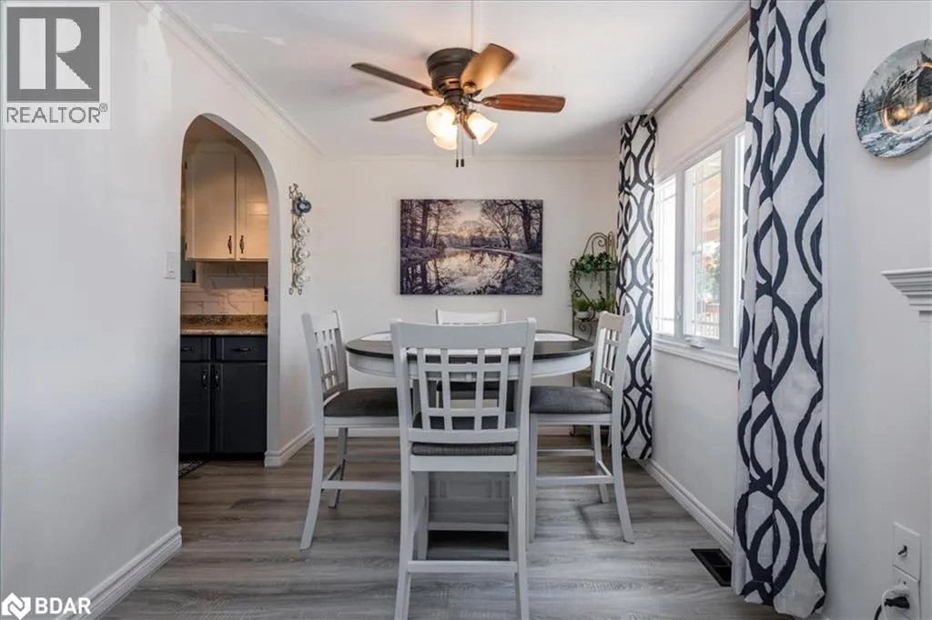 3 WEEPING WILLOW Drive