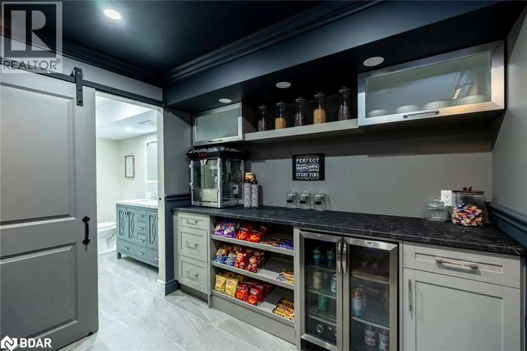 11 EMERALD TERRACE