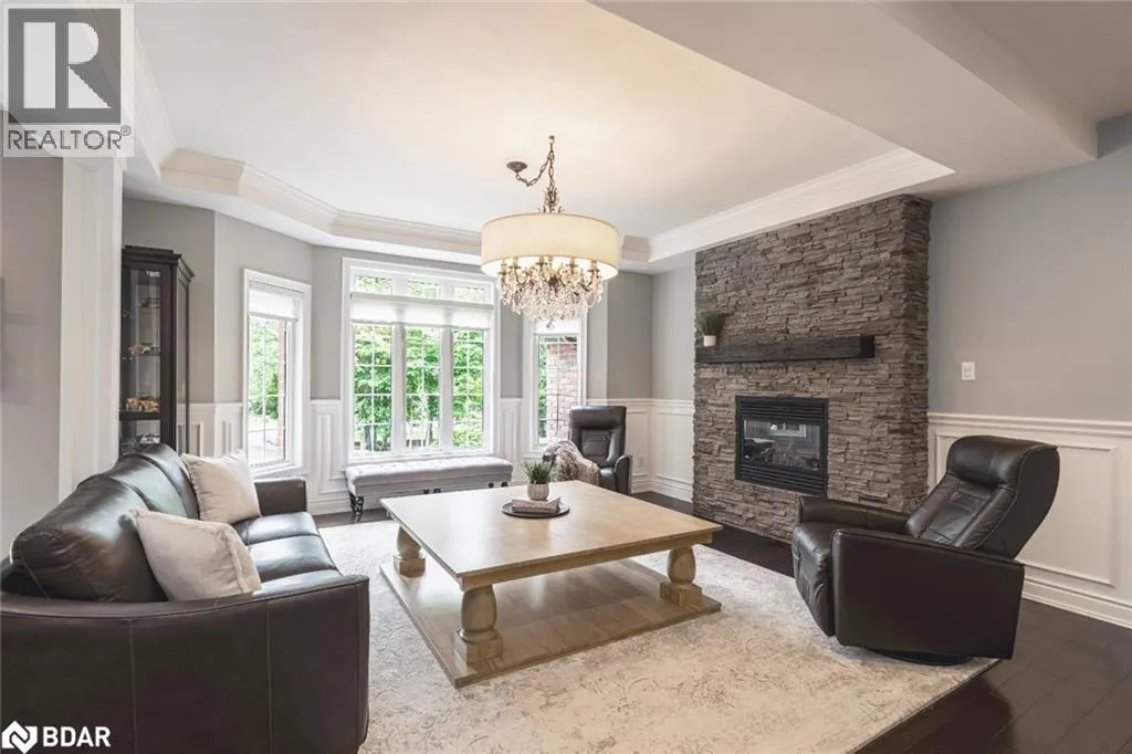 11 EMERALD TERRACE
