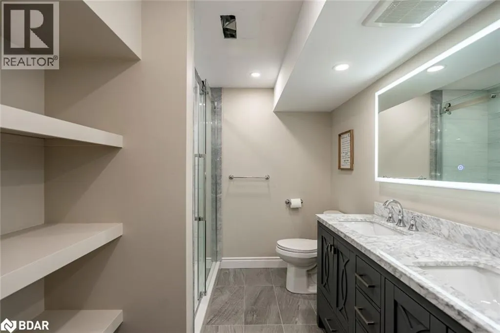 11 EMERALD TERRACE