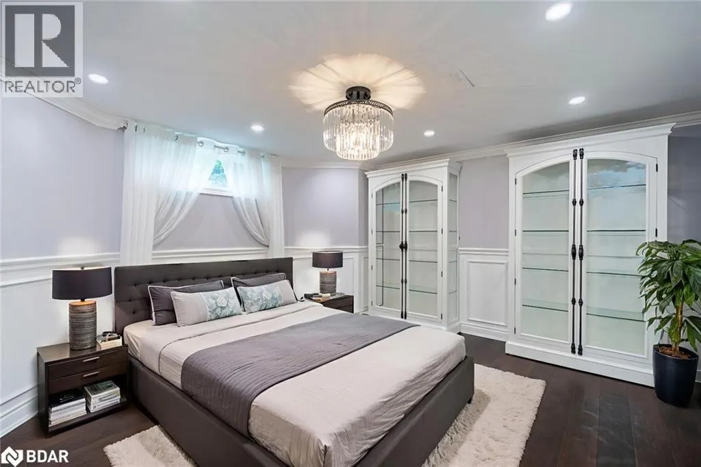 11 EMERALD TERRACE