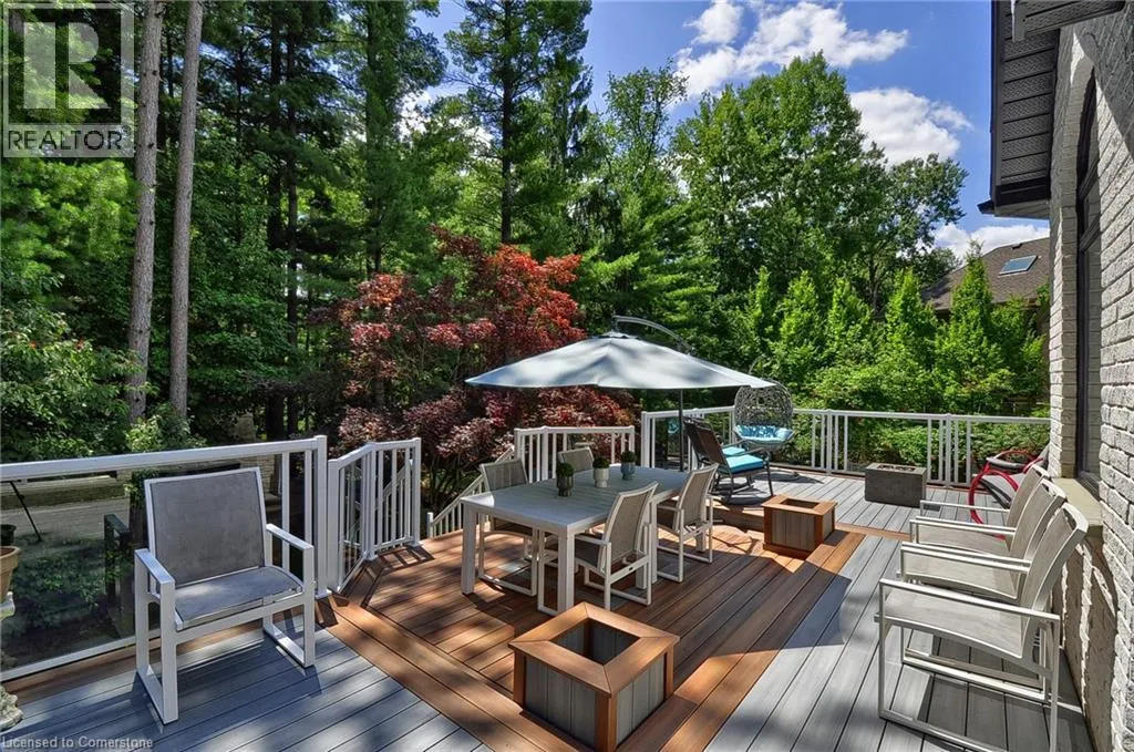 27 WOODMANS Court