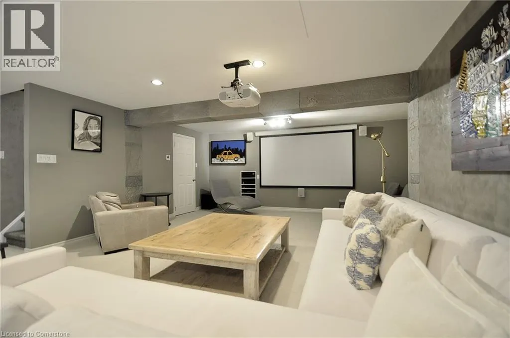 27 WOODMANS Court