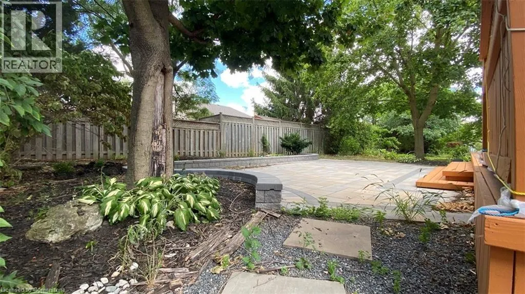 489 TIMBERCROFT Crescent