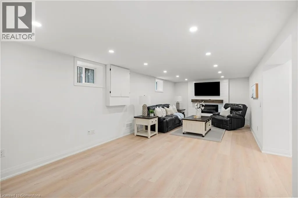 2159 BELGRAVE Court