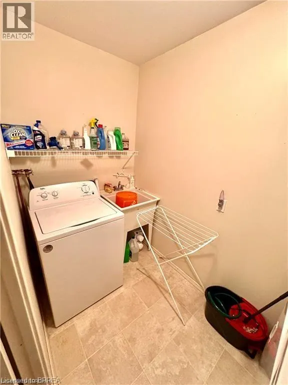 36 HAYHURST Road Unit# 160, #160