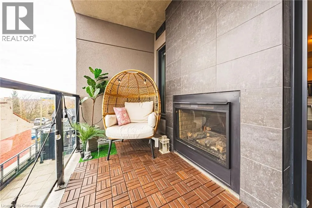 181 JAMES Street N Unit# 402, #402