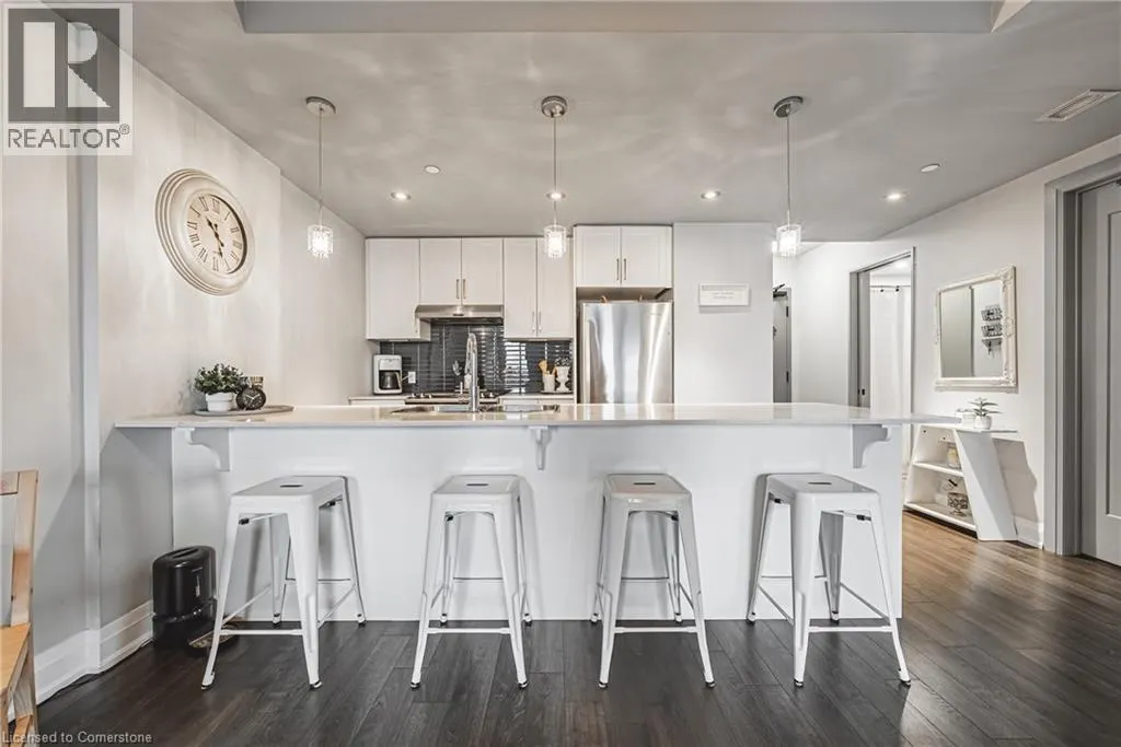 181 JAMES Street N Unit# 402, #402