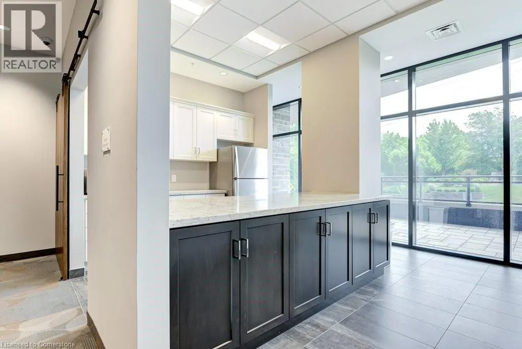 30 HAMILTON Street S Unit# 407, #407