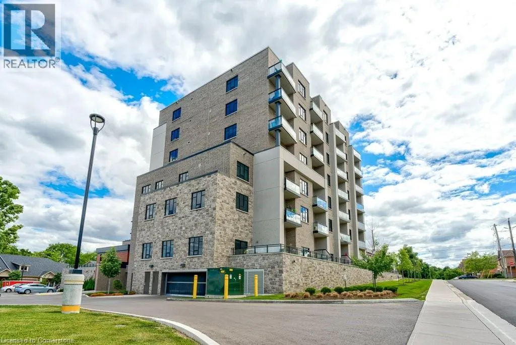 30 HAMILTON Street S Unit# 407, #407