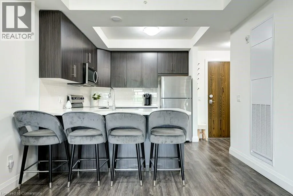 30 HAMILTON Street S Unit# 407, #407