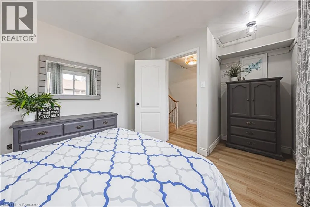 1419 ESTER Drive