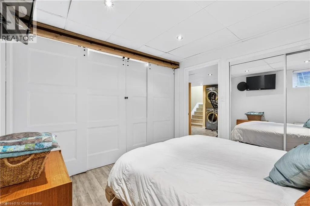 1238 LAKESHORE Road