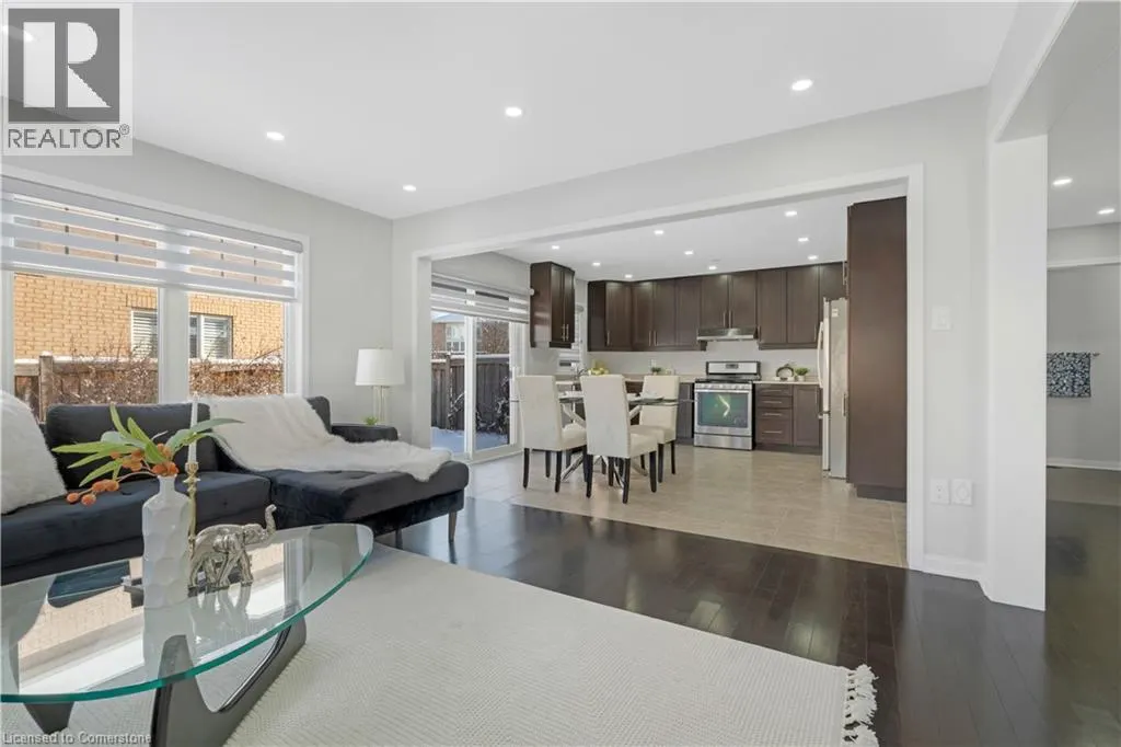 897 FARMSTEAD Drive