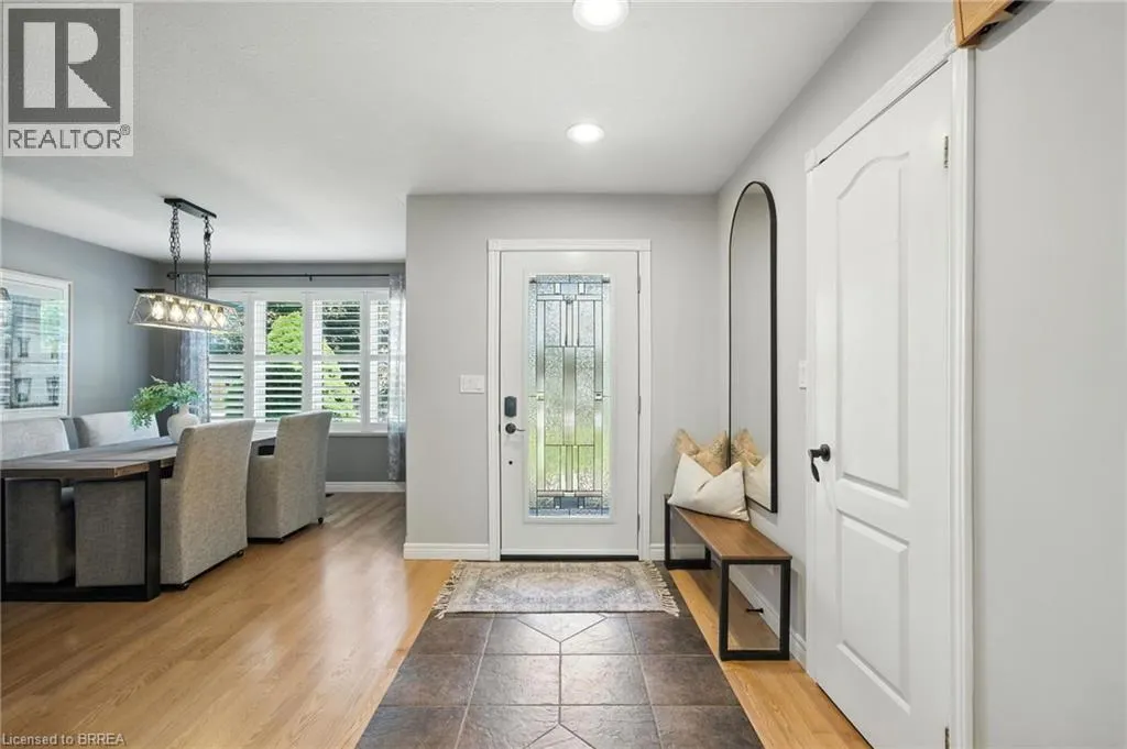 28 MACPHERSON Drive