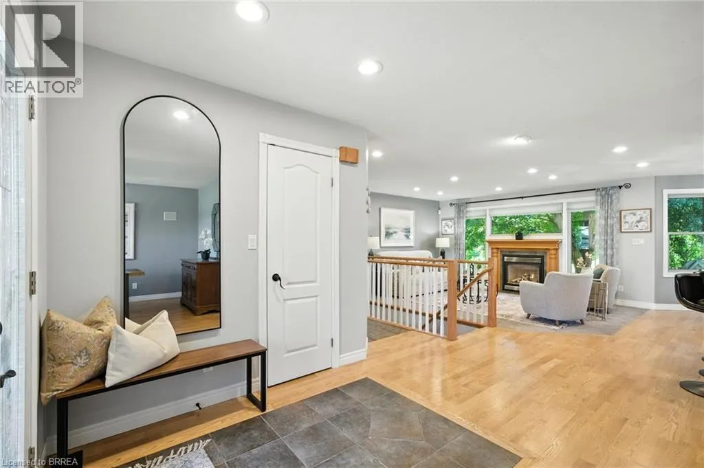 28 MACPHERSON Drive
