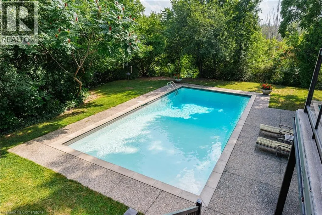 686 NAUTALEX Court
