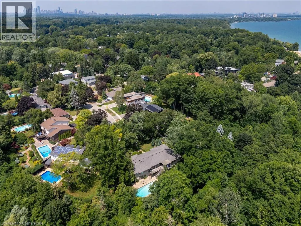 686 NAUTALEX Court