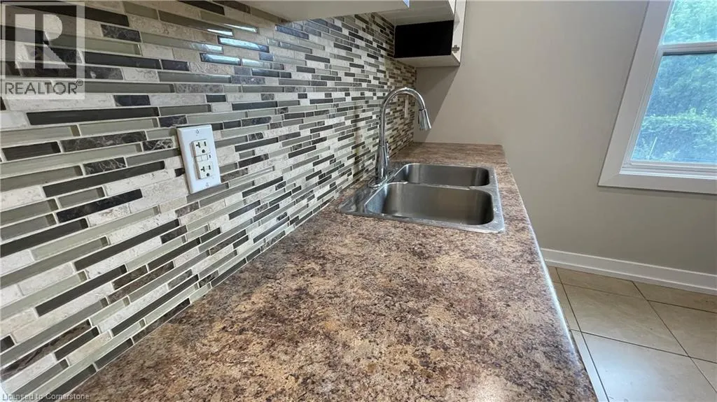 1544 KING Street E Unit# 303, #303