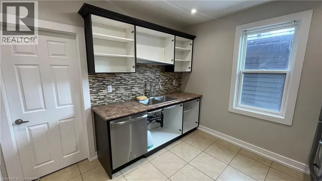 1544 KING Street E Unit# 303, #303