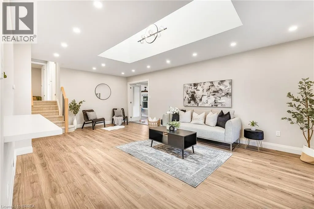 94 APPLEFORD Road