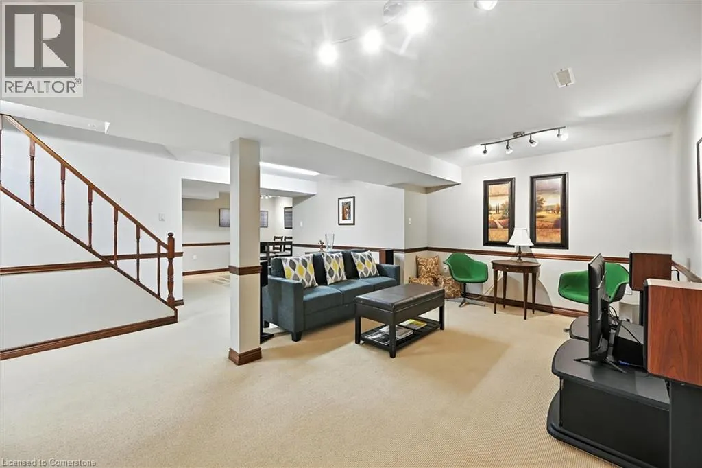 40 MCNIVEN Road