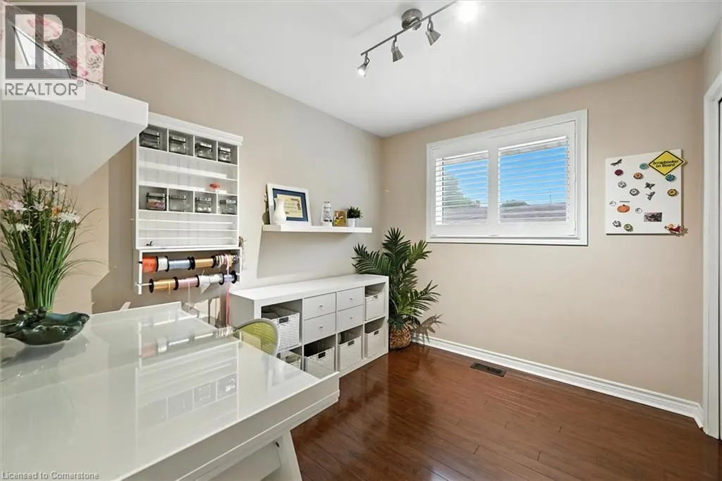 5937 SAINT ANTHONY Crescent