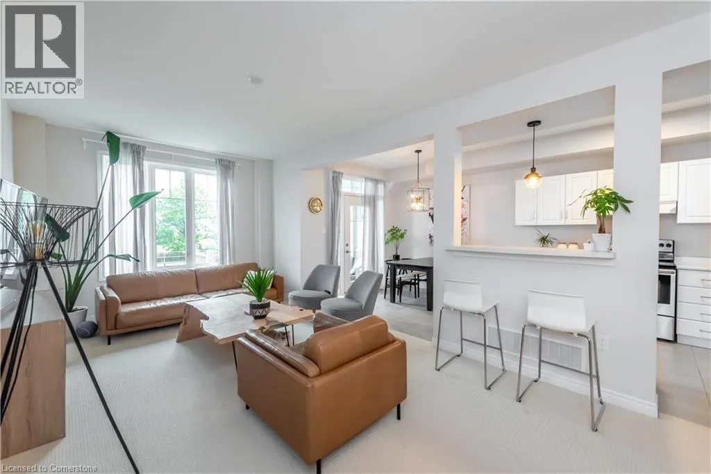 80 DUNROBIN Lane