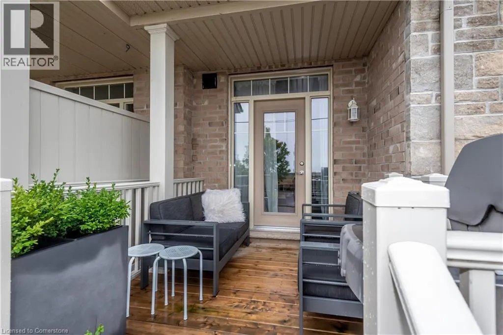 80 DUNROBIN Lane
