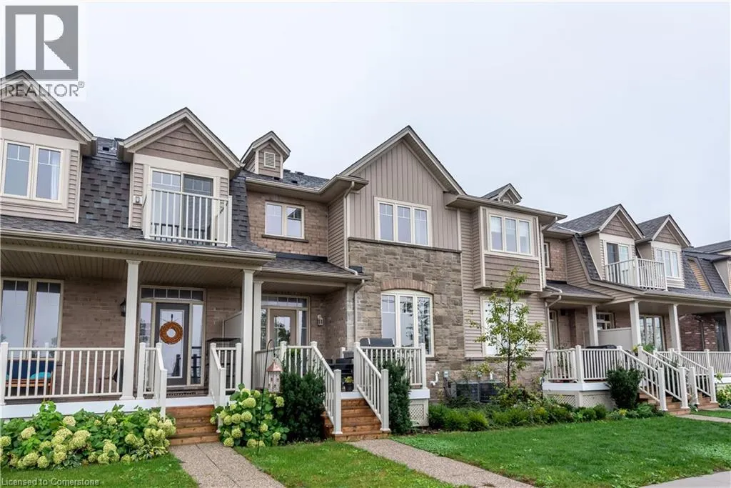 80 DUNROBIN Lane
