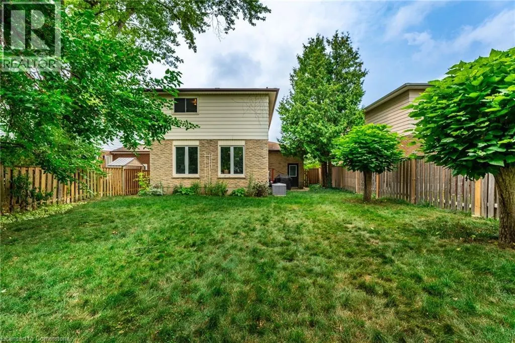 3084 PARKGATE Crescent