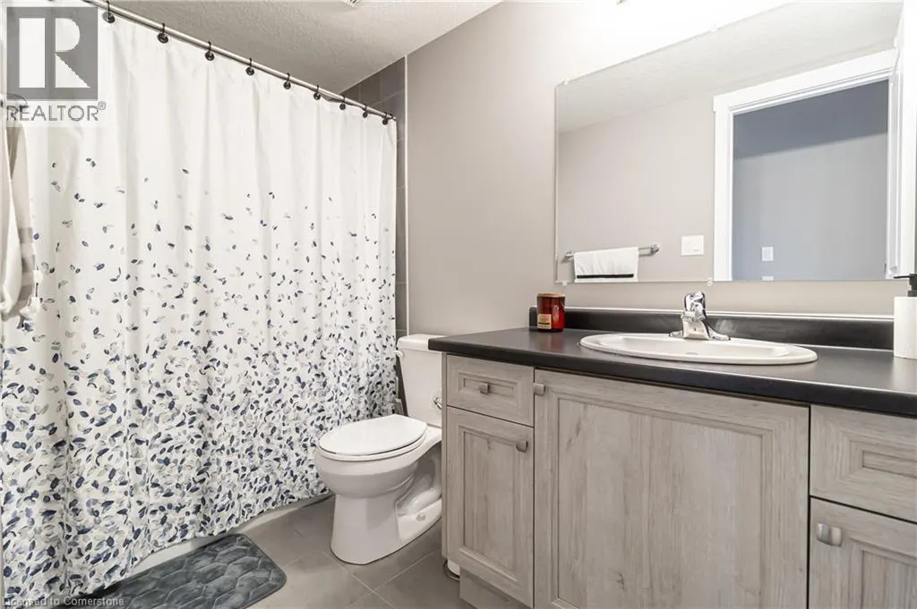 160 ROCHEFORT Street Unit# D7, #D7