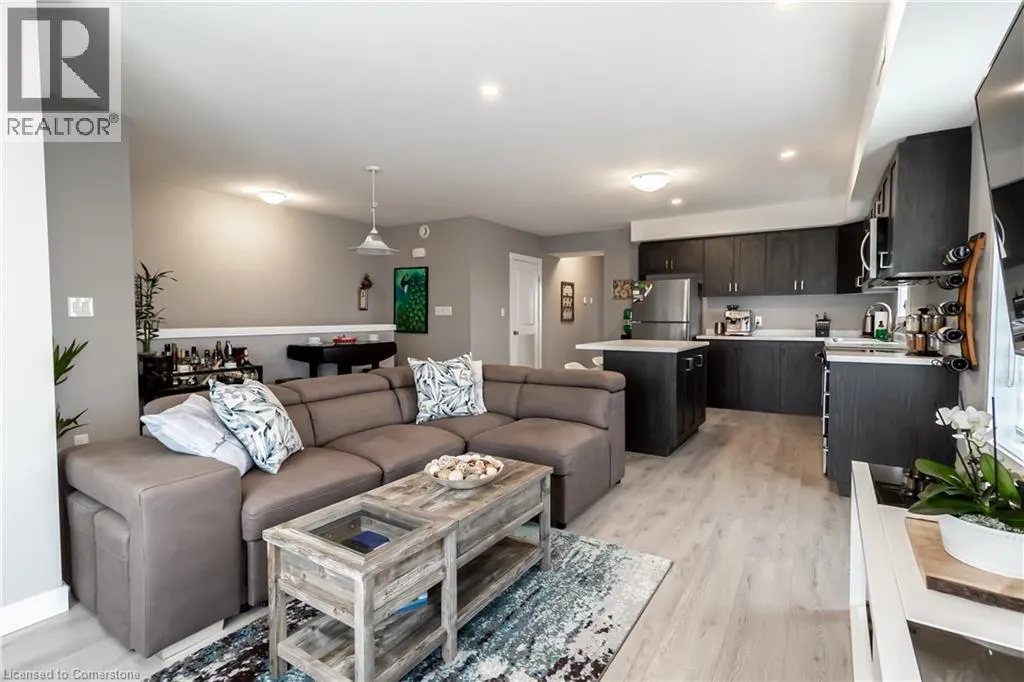 160 ROCHEFORT Street Unit# D7, #D7
