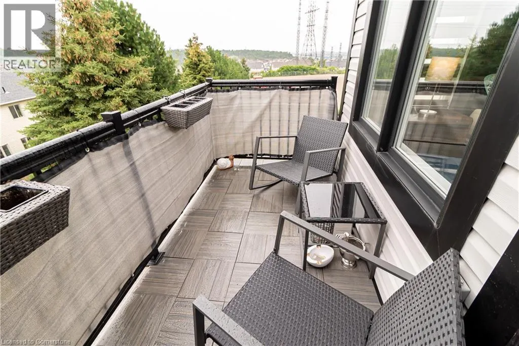 160 ROCHEFORT Street Unit# D7, #D7