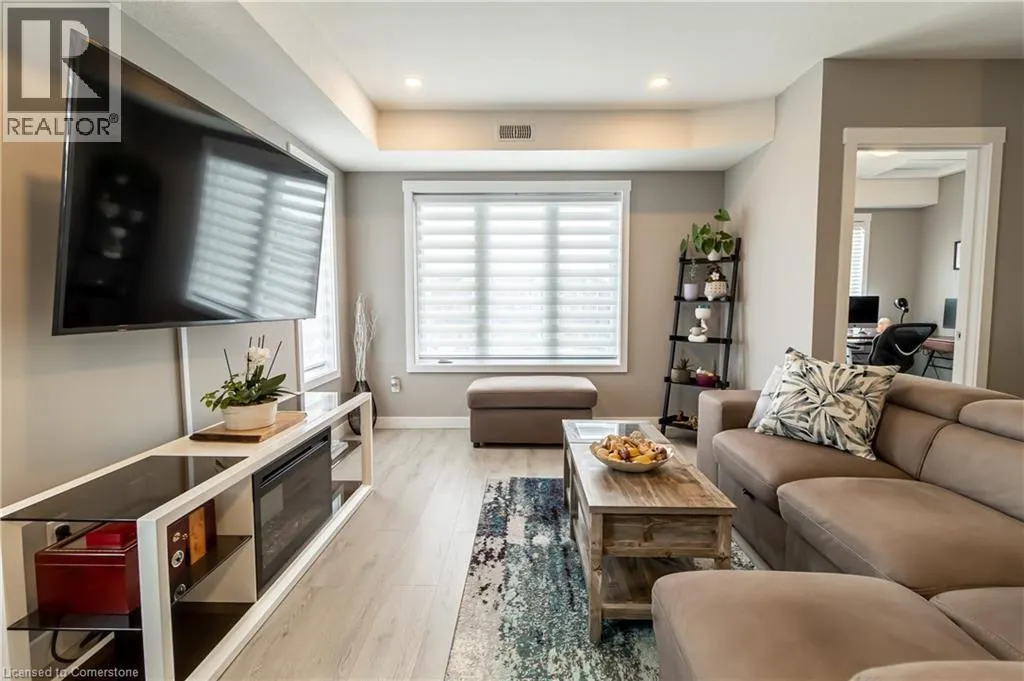 160 ROCHEFORT Street Unit# D7, #D7