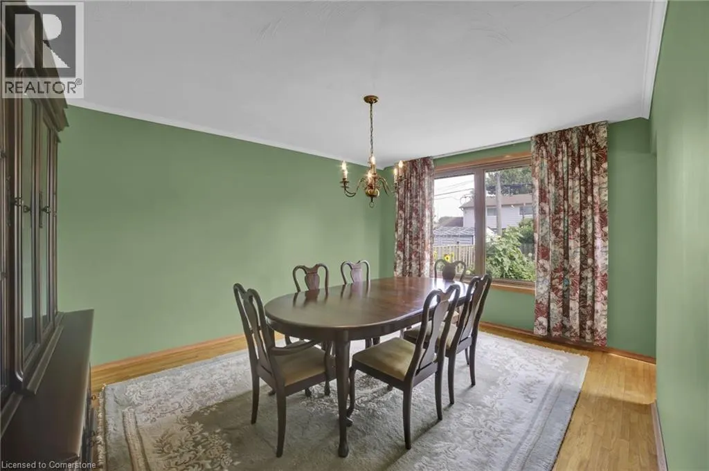 26 CLIFTON DOWNS Road