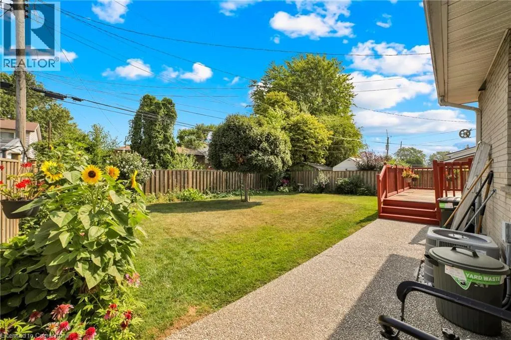 26 CLIFTON DOWNS Road