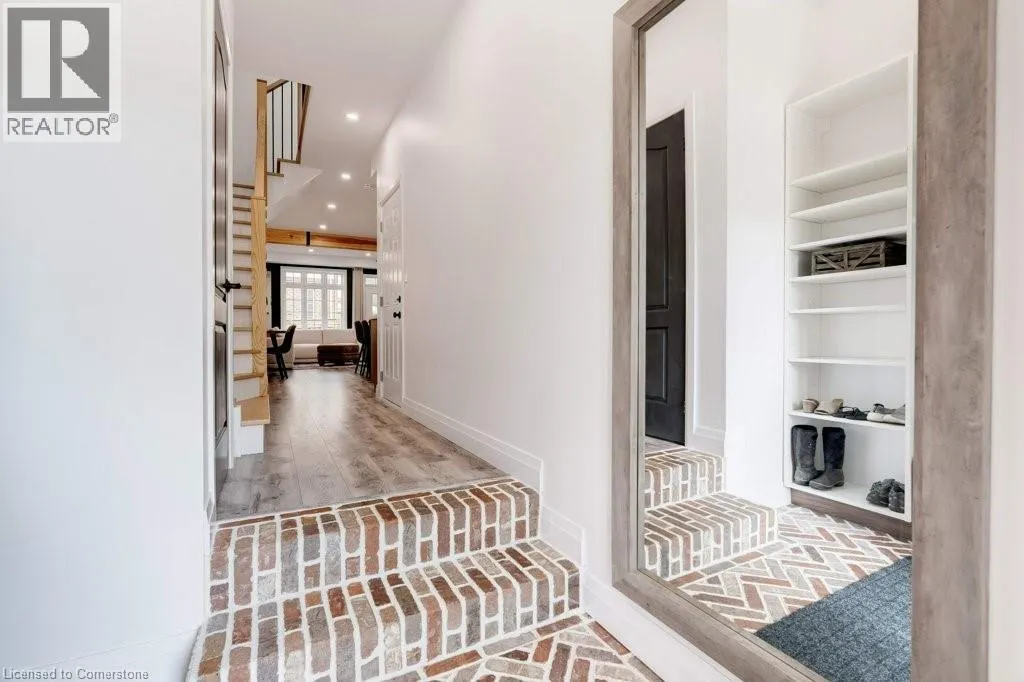 79 BROWVIEW Drive