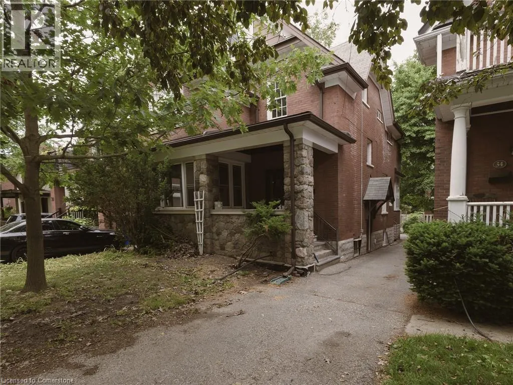 32 SIMEON Street