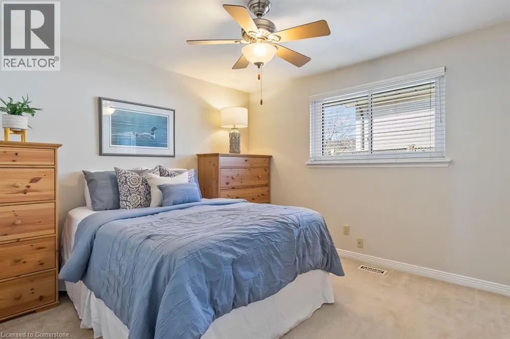1257 HILLVIEW Crescent