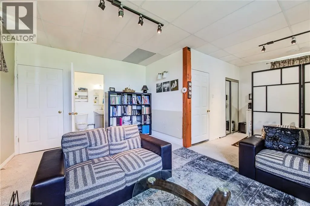 160 HIDDEN CREEK Drive